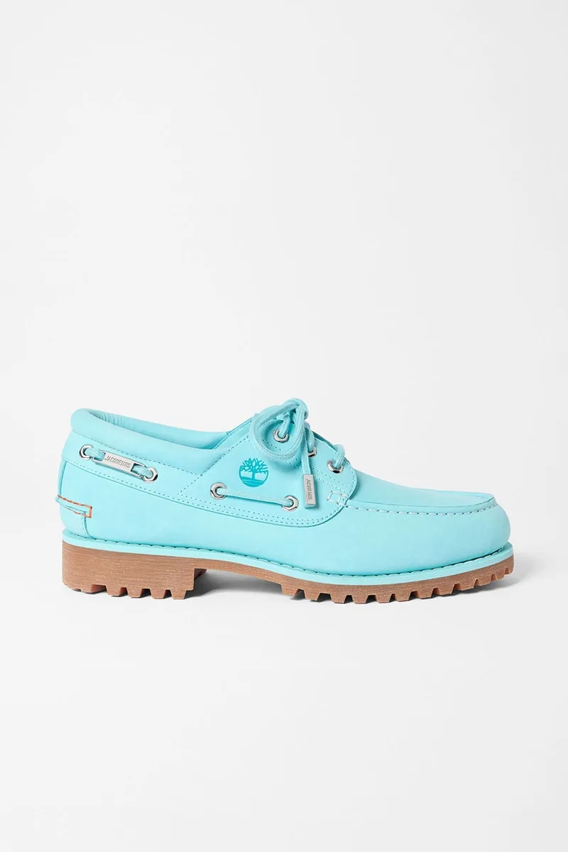 jacquemus-x-timberland-hommage-au-bleu-lagon/carousel-2.jpg