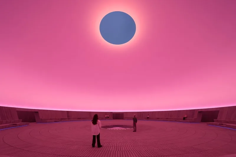 james-turrell-loeuvre-monumentale-au-musee-aros/carousel-4.jpg
