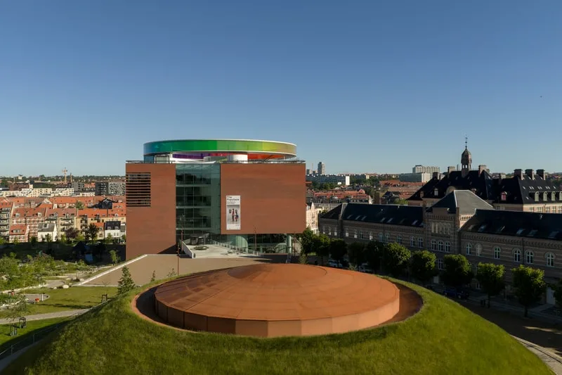 james-turrell-loeuvre-monumentale-au-musee-aros/carousel-8.jpg