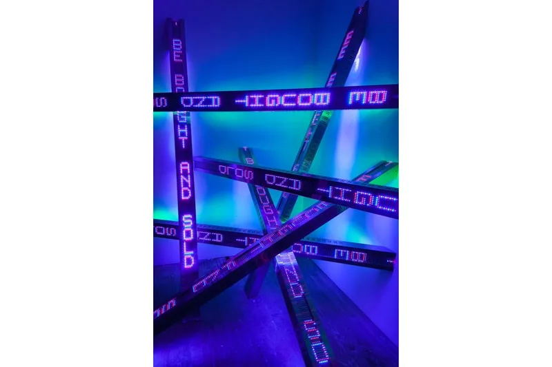 jenny-holzer-premiere-exposition-solo-au-portugal/carousel-1.jpg