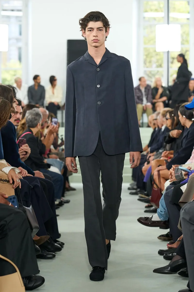 jil-sander-ss27-une-vulnerabilite-stylisee/carousel-10.jpg