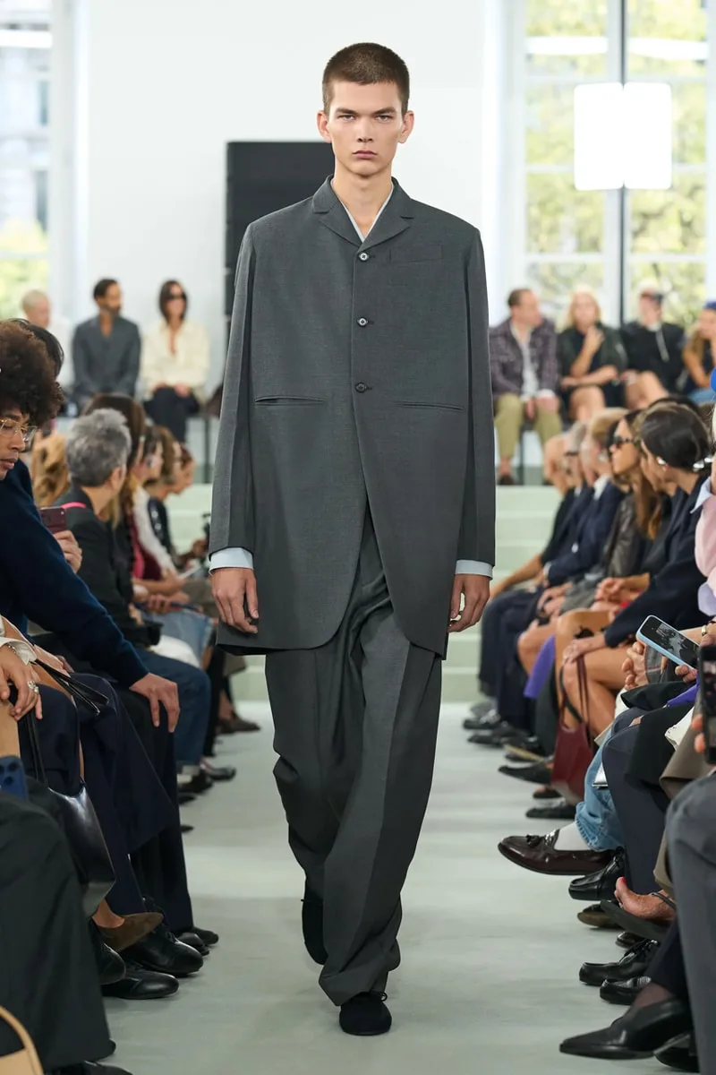 jil-sander-ss27-une-vulnerabilite-stylisee/carousel-13.jpg