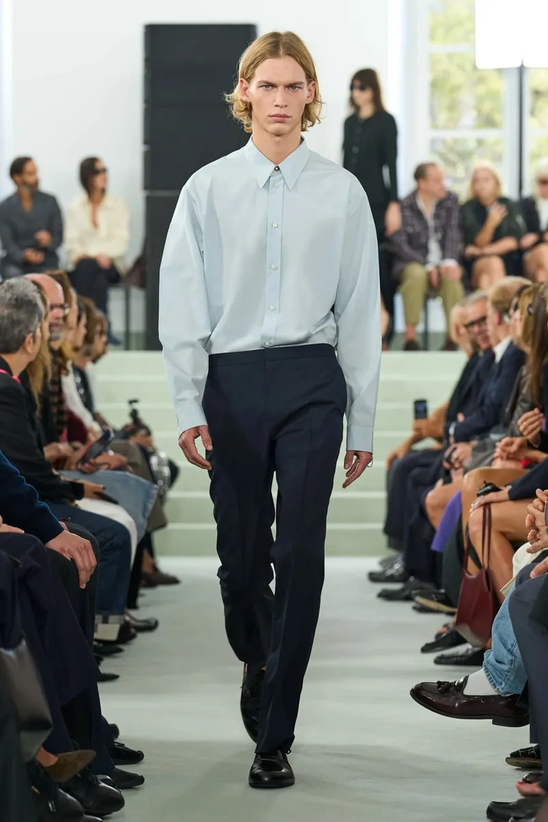 jil-sander-ss27-une-vulnerabilite-stylisee/carousel-3.jpg