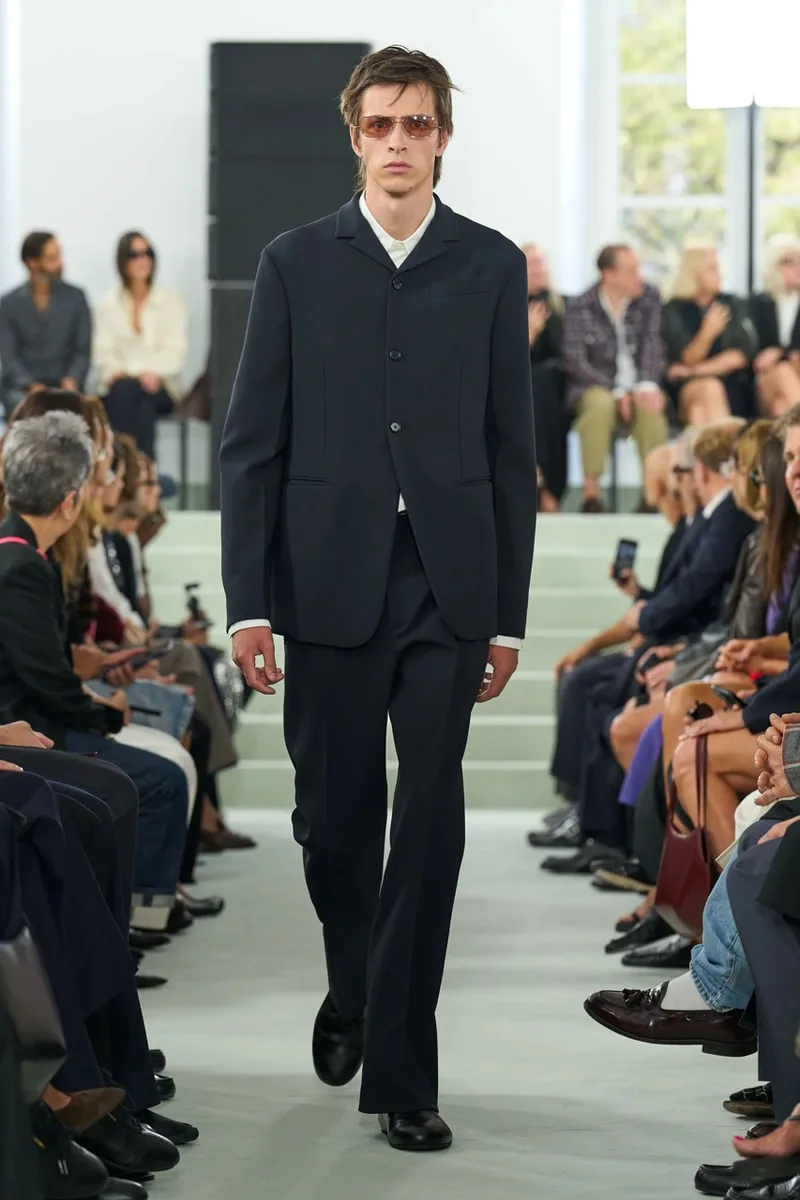 jil-sander-ss27-une-vulnerabilite-stylisee/carousel-5.jpg