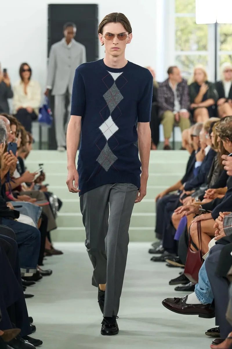 jil-sander-ss27-une-vulnerabilite-stylisee/carousel-8.jpg
