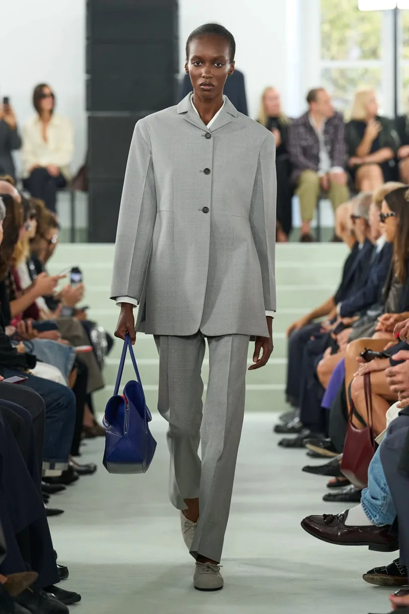 jil-sander-ss27-une-vulnerabilite-stylisee/carousel-9.jpg