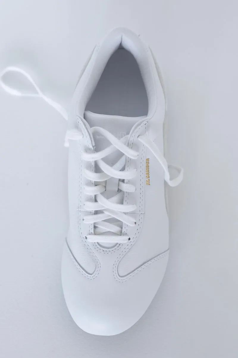 jil-sander-x-puma-sobriete-et-elegance-pour-ss27/carousel-3.jpg