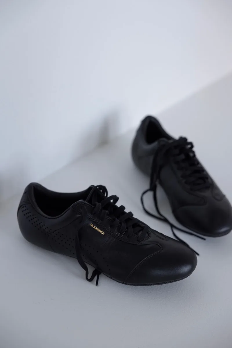 jil-sander-x-puma-sobriete-et-elegance-pour-ss27/carousel-5.jpg