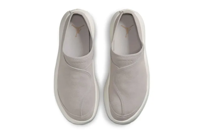 jordan-future-mule-un-design-minimaliste-et-moderne/carousel-4.jpg
