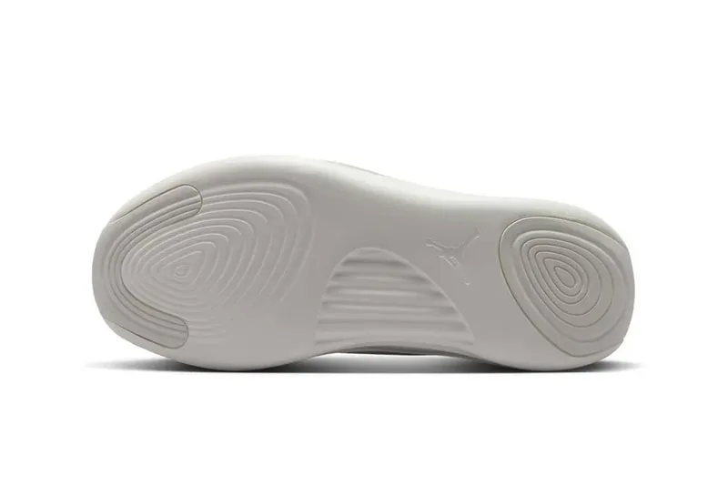 jordan-future-mule-un-design-minimaliste-et-moderne/carousel-5.jpg