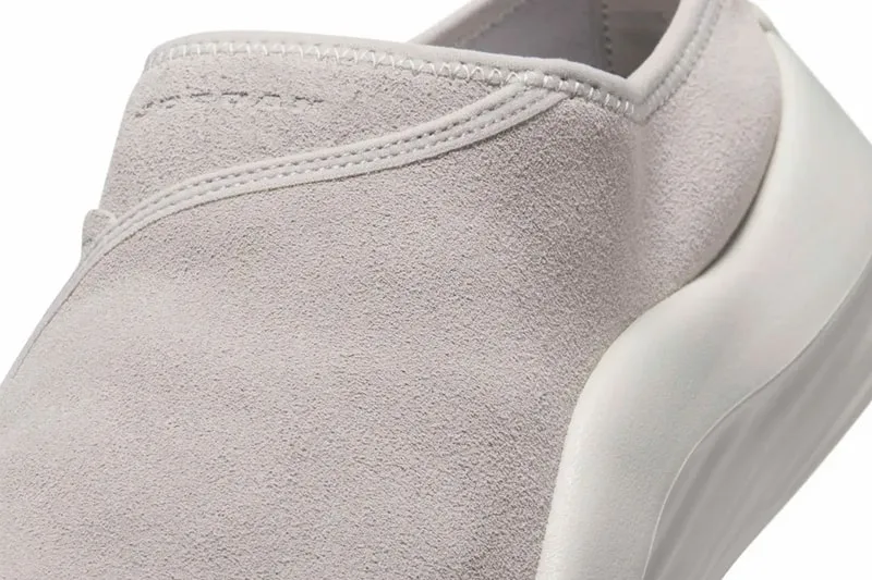jordan-future-mule-un-design-minimaliste-et-moderne/carousel-6.jpg