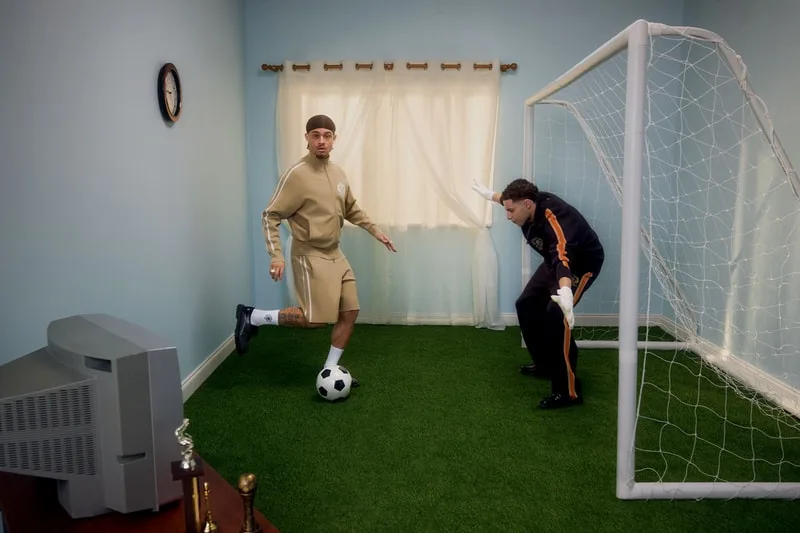 just-eat-filling-pieces-la-collab-football-chic/carousel-2.jpg