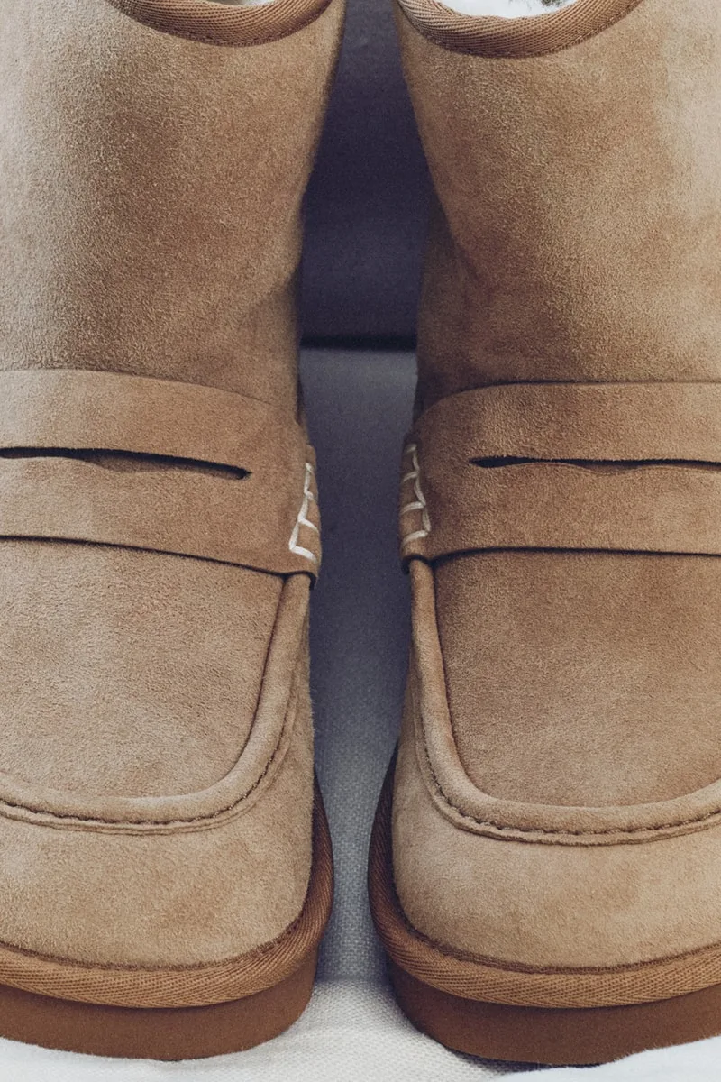 jw-anderson-x-ugg-lart-du-loafer-revisite/carousel-6.jpg