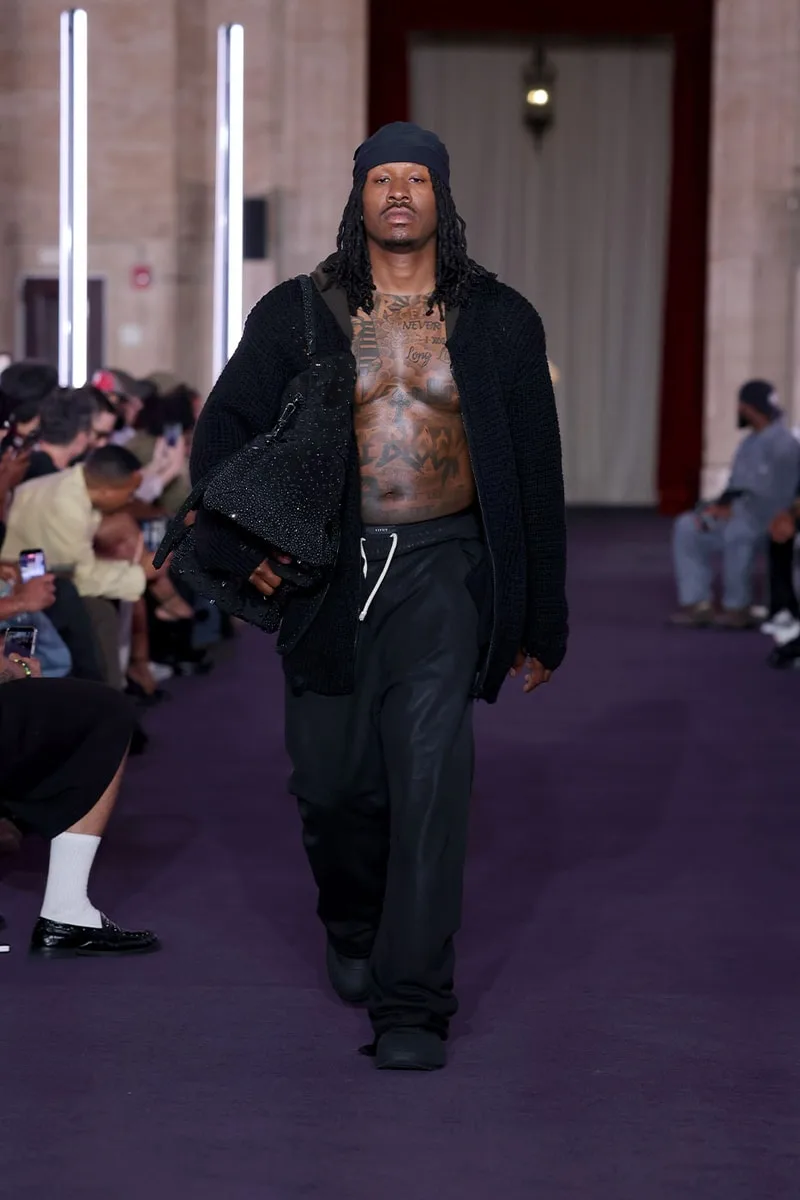 kai-cenat-la-premiere-collection-vivet-a-nyc/carousel-7.jpg