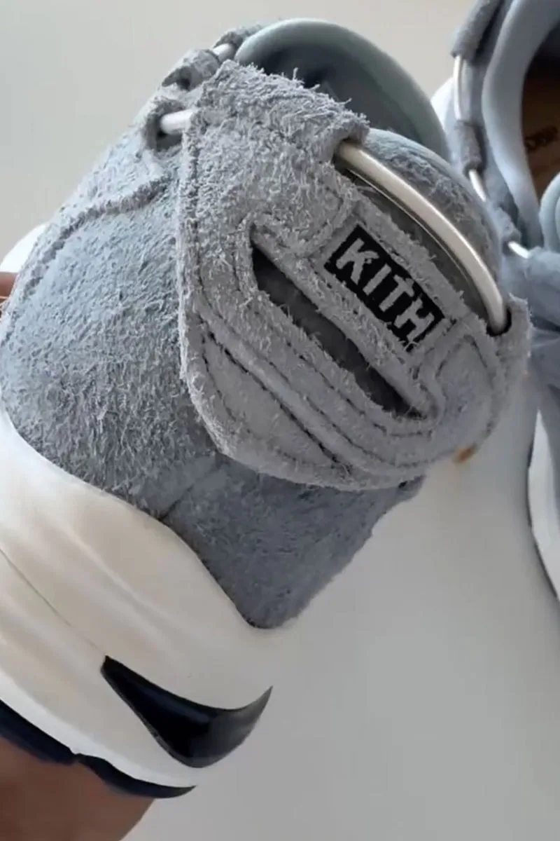 kith-x-armani-x-asics-une-alliance-inattendue/carousel-3.jpg