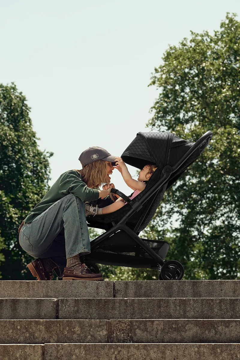 kith-x-bugaboo-une-capsule-pour-jeunes-parents/carousel-2.jpg