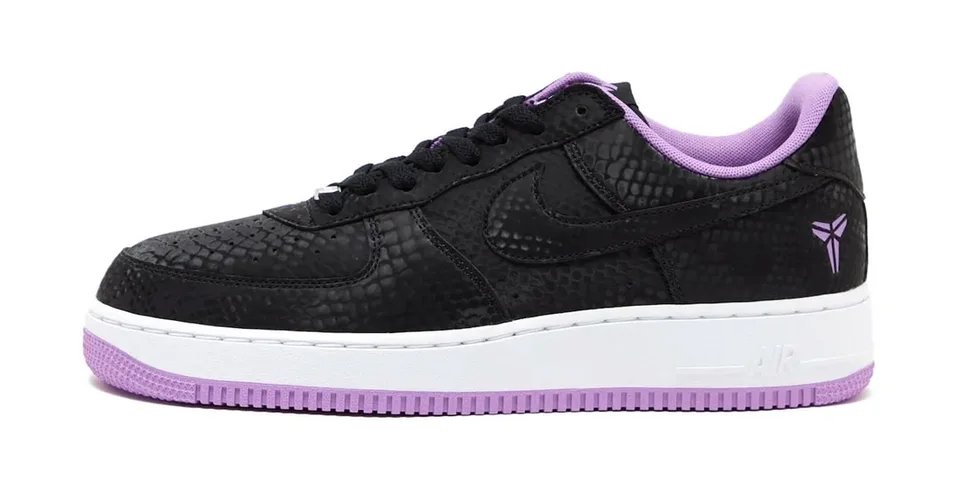 Basket noire et violette avec logo Nike.