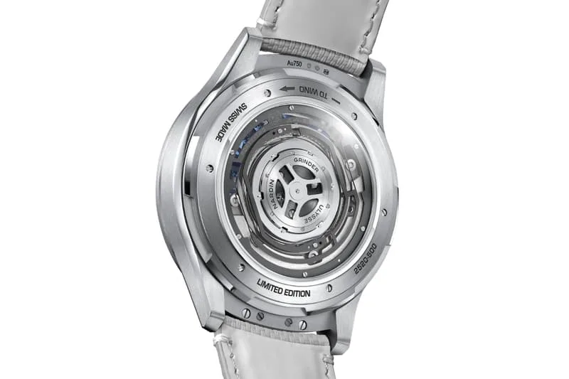 la-montre-super-freak-dulysse-nardin-epate-a-geneve/carousel-5.jpg