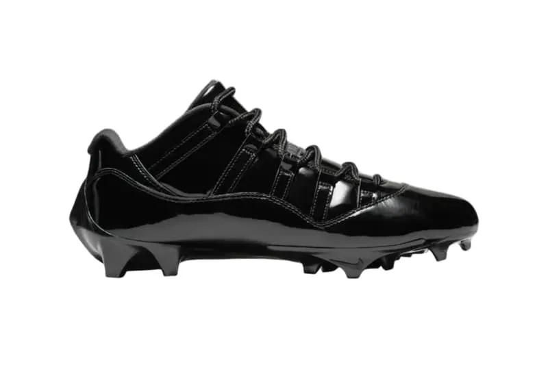 lair-jordan-11-low-td-cleat-black-patent-du-parquet-au-terrain/carousel-1.jpg