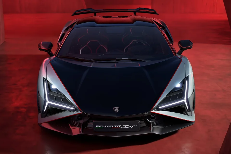 Lamborghini Revuelto SV, la voiture de circuit extrême la plus intelligente