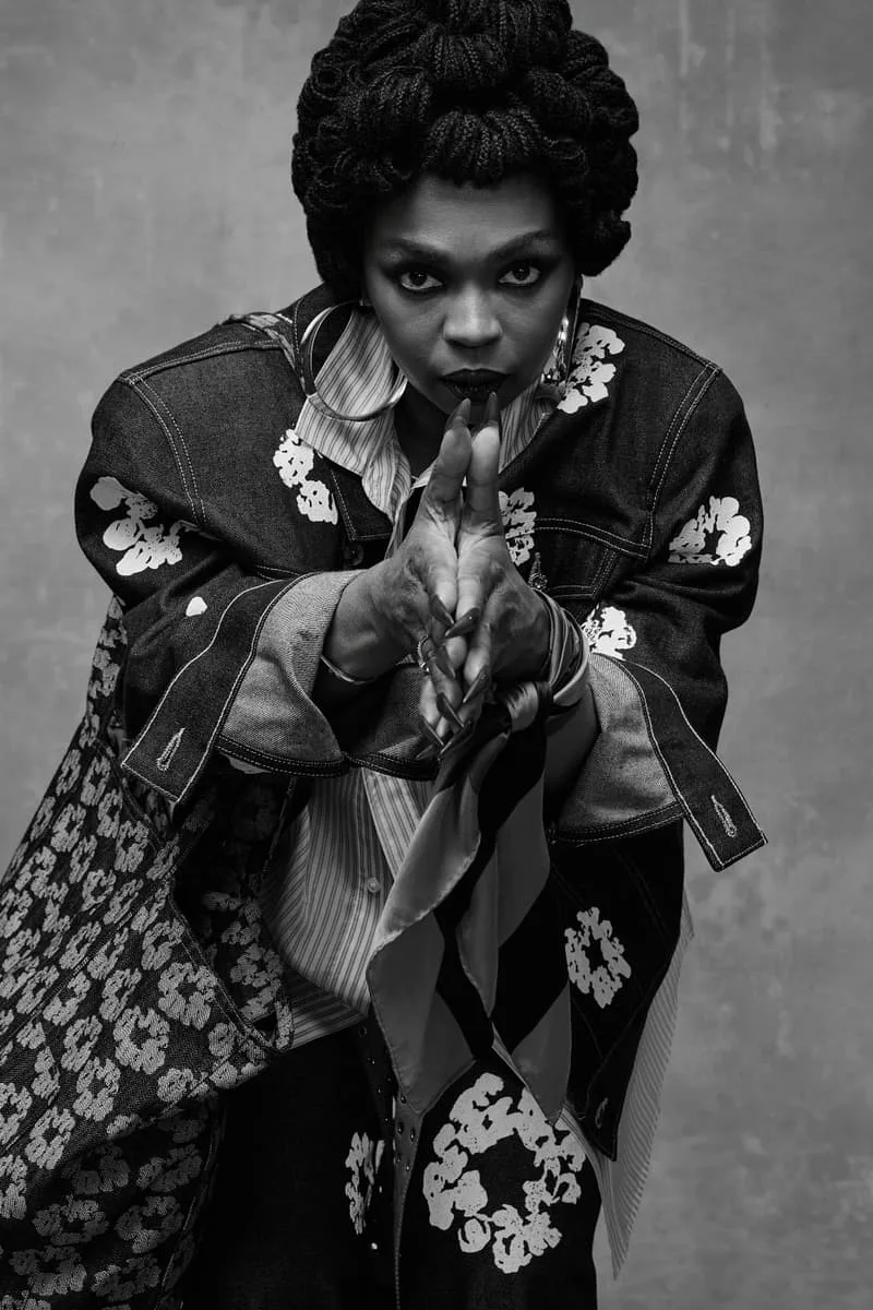lauryn-hill-et-sa-famille-egeries-de-denim-tears-pour-lete-2026/carousel-8.jpg