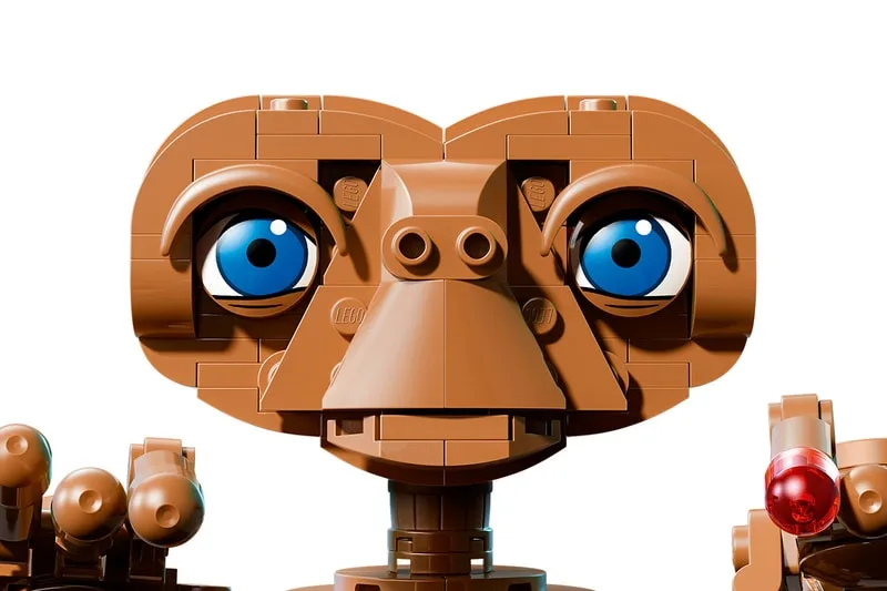 lego-et-un-hommage-nostalgique-en-1-226-pieces/carousel-6.jpg
