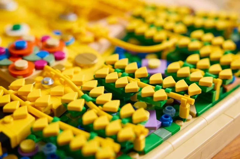 lego-klimt-the-kiss-une-oeuvre-en-briques-dorees-ambitieuse/carousel-5.jpg