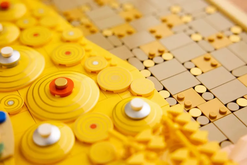lego-klimt-the-kiss-une-oeuvre-en-briques-dorees-ambitieuse/carousel-6.jpg