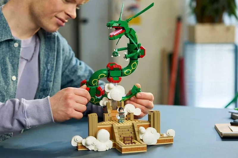 lego-pokemon-rayquaza-le-kit-legendaire-annonce/carousel-1.jpg