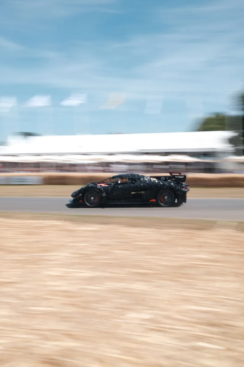 lego-technic-koenigsegg-une-prouesse-au-goodwood/carousel-7.jpg