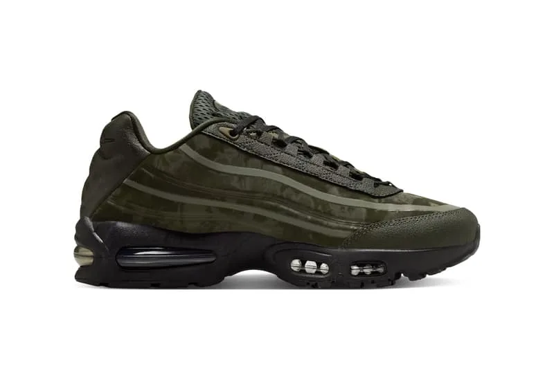 les-baskets-worksout-x-nike-air-max-95-uniform-de-retour-dans-un-tirage-au-sort-exclusif/carousel-2.jpg