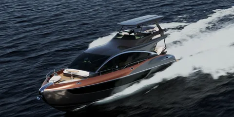 Yacht luxueux naviguant à grande vitesse sur l'eau