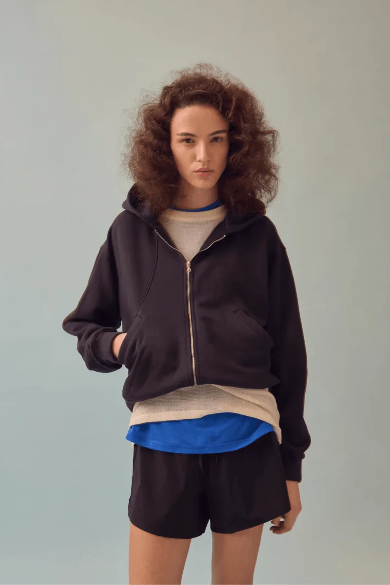 literary-sport-chaleur-et-performance-en-fw26/carousel-4.png