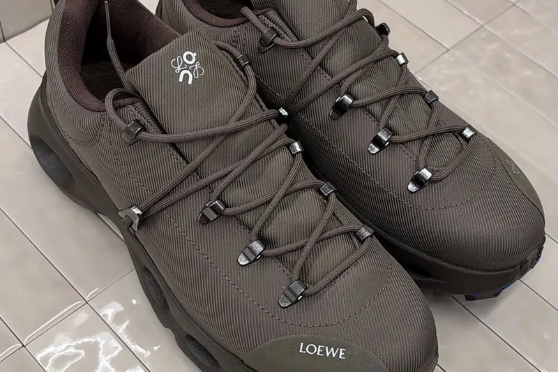 loewe-x-on-cloudsolo-la-version-randonneur-a-890-dollar/carousel-3.jpg