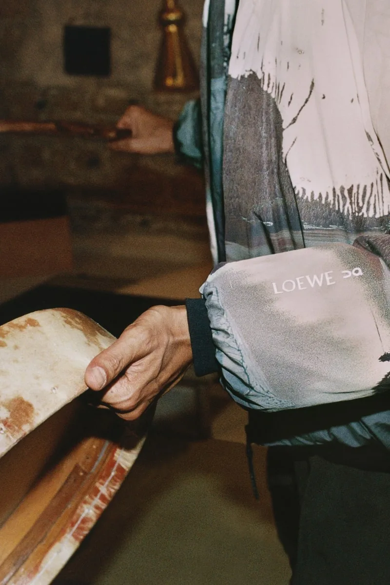 loewe-x-on-pret-pour-la-montagne-et-la-ville/carousel-13.jpg