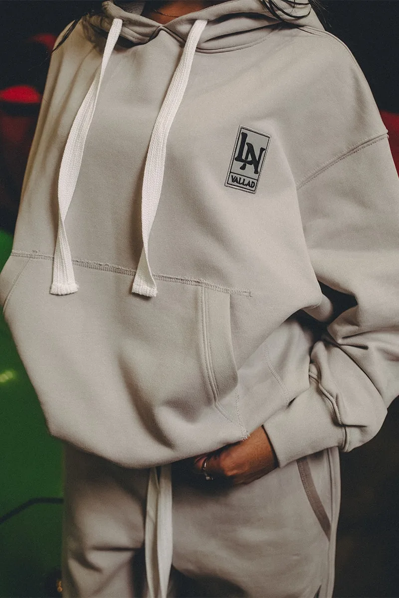 LONER et VALLAD lancent leur deuxième collection capsule en uniforme
