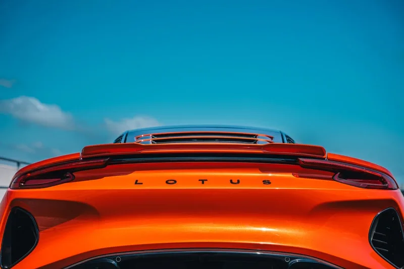 lotus-emira-420-sport-une-montee-en-puissance/carousel-5.jpg