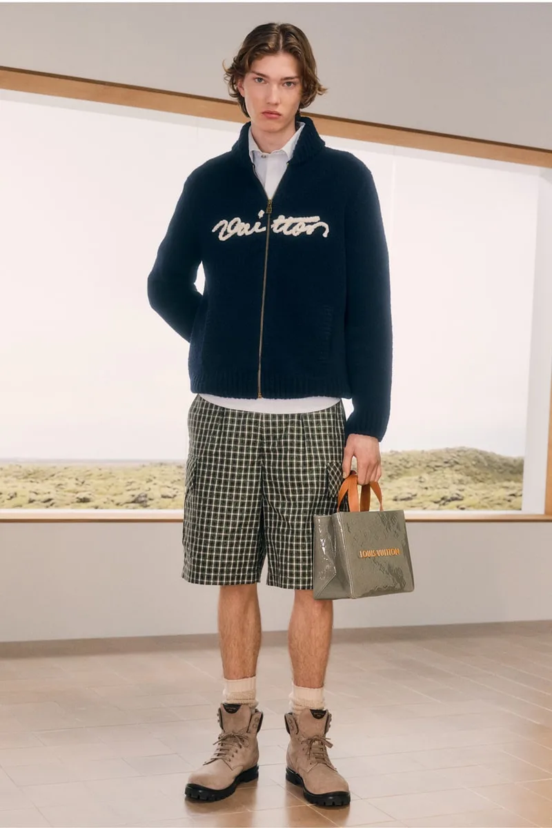 louis-vuitton-lelegance-campagnarde-automne-2027/carousel-13.jpg