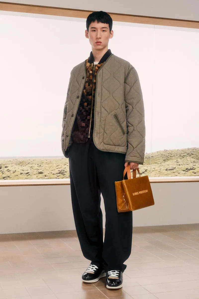 louis-vuitton-lelegance-campagnarde-automne-2027/carousel-15.jpg