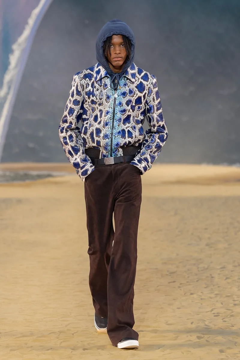 louis-vuitton-ss27-pharrell-surfe-sur-la-mode/carousel-9.jpg