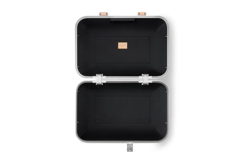 louis-vuitton-un-bagage-en-aluminium-revolutionnaire/carousel-11.jpg
