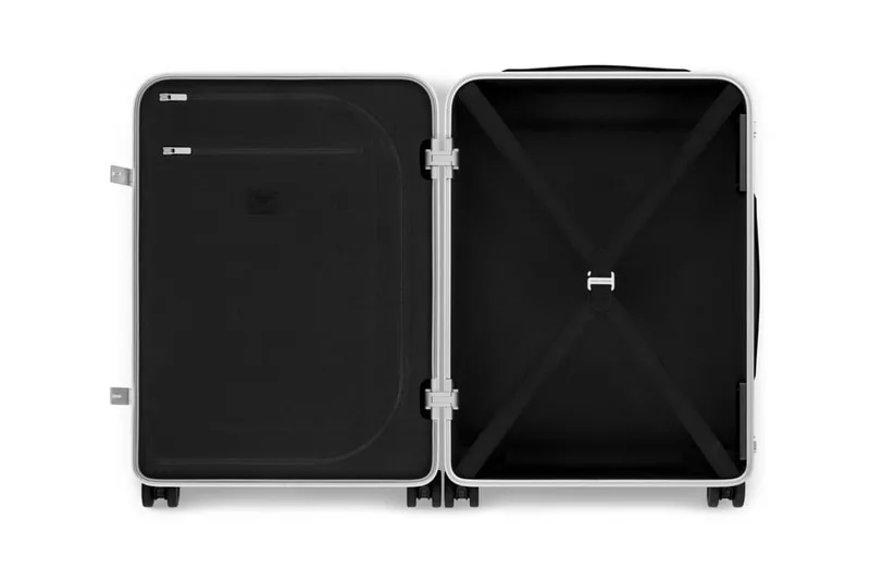 louis-vuitton-un-bagage-en-aluminium-revolutionnaire/carousel-13.jpg