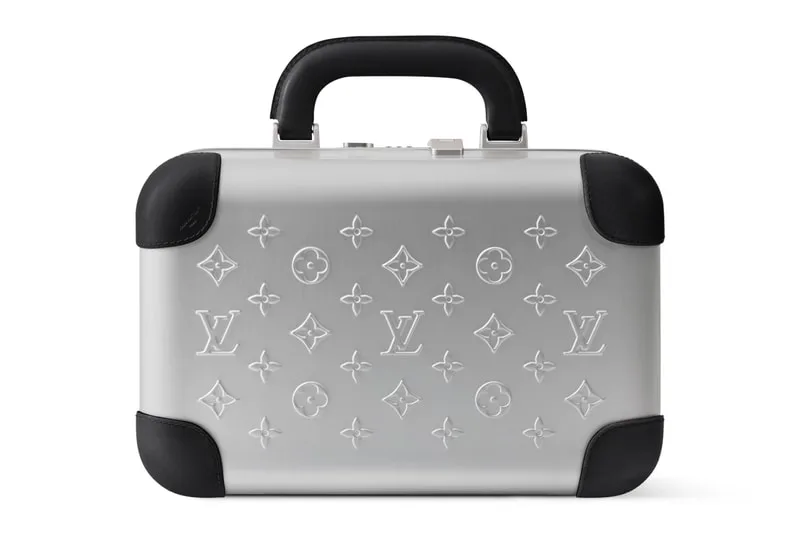 louis-vuitton-un-bagage-en-aluminium-revolutionnaire/carousel-14.jpg
