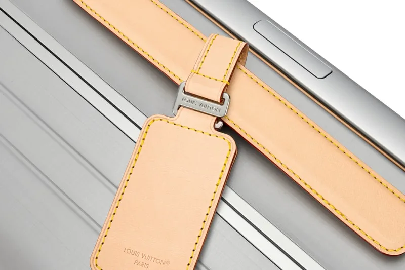 louis-vuitton-un-bagage-en-aluminium-revolutionnaire/carousel-7.jpg