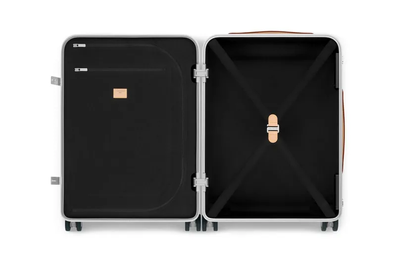 louis-vuitton-un-bagage-en-aluminium-revolutionnaire/carousel-8.jpg