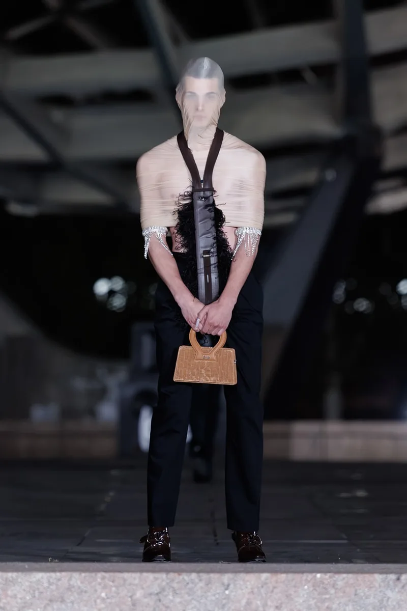 luar-ss27-heritage-et-innovation-a-christopher-street/carousel-15.jpg