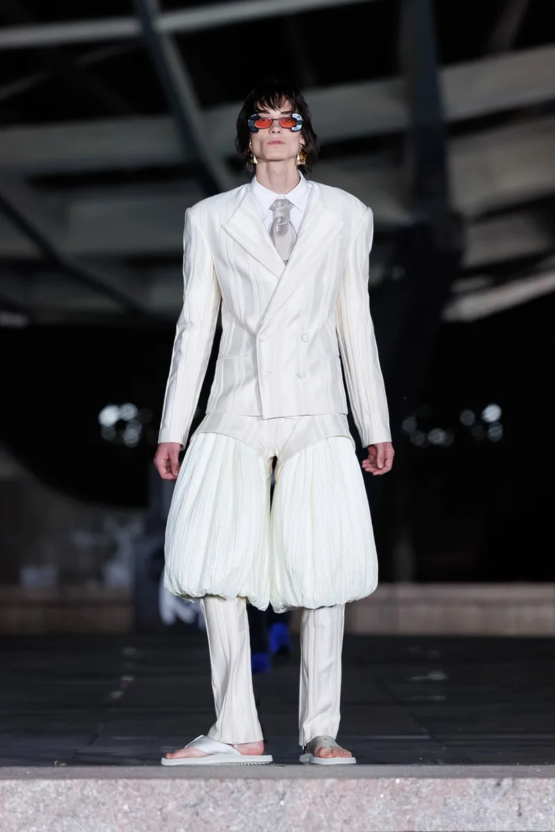 luar-ss27-heritage-et-innovation-a-christopher-street/carousel-7.jpg