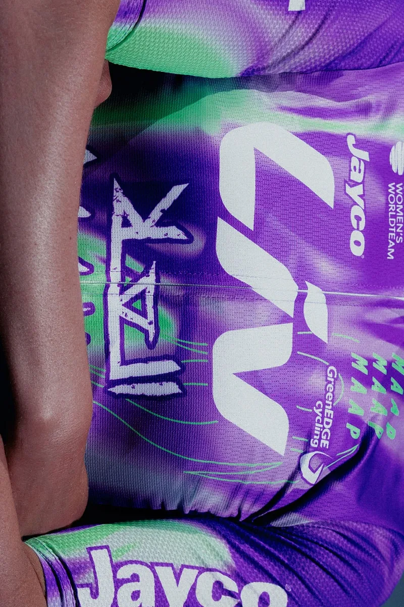 maap-x-greenedge-kit-exclusif-pour-le-tour-2026/carousel-11.jpg