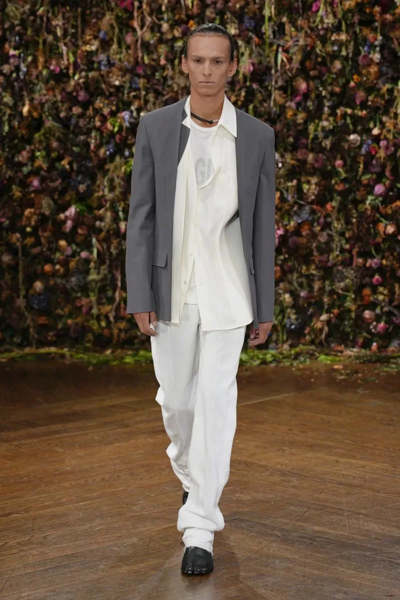 maison-margiela-ss27-la-mode-se-deconstruit/carousel-14.jpg