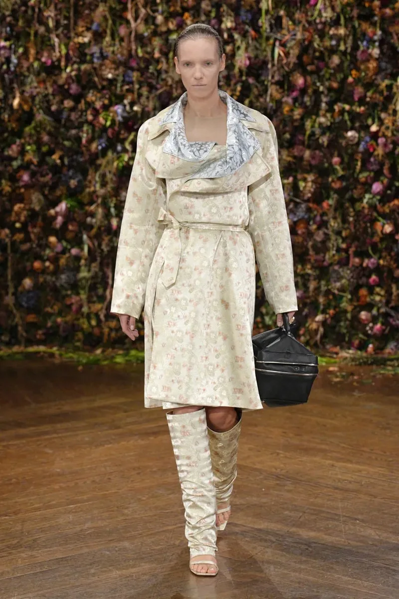 maison-margiela-ss27-la-mode-se-deconstruit/carousel-2.jpg